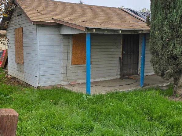 146 S Magnolia Ave Avenue, Farmersville, CA 93223