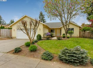 36580 Yocum Loop, Sandy, OR 97055