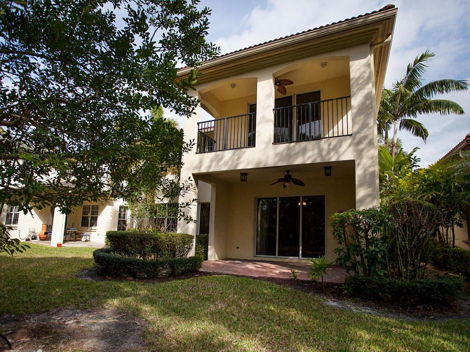 2nd image of 944 Mill Creek Dr