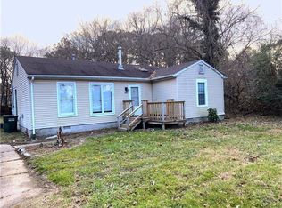 3810 Seaford Rd, Seaford, VA 23696