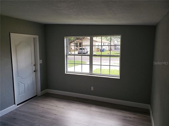 4th image of 300 93rd Ave N