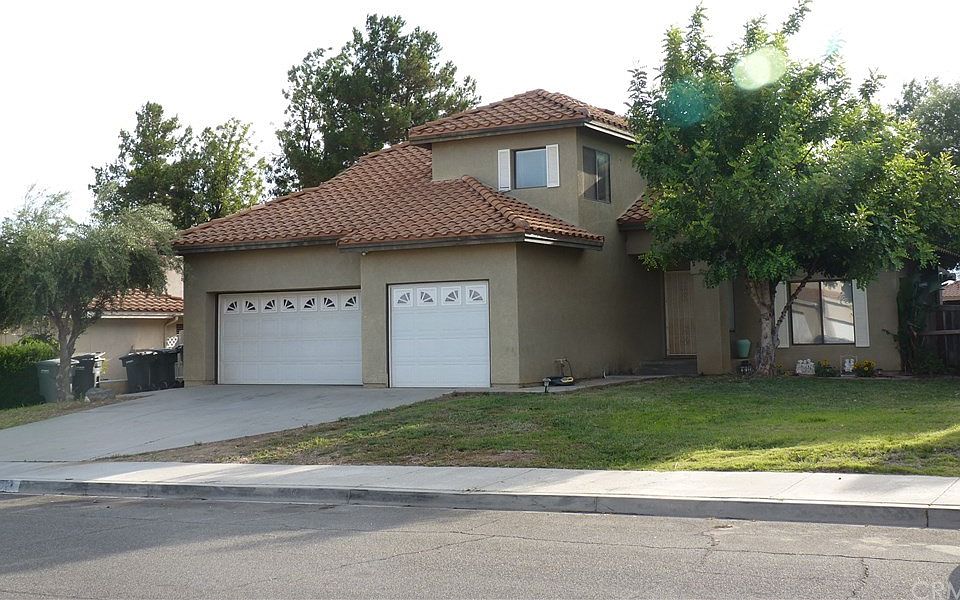 1st image of 35323 Glen Ln