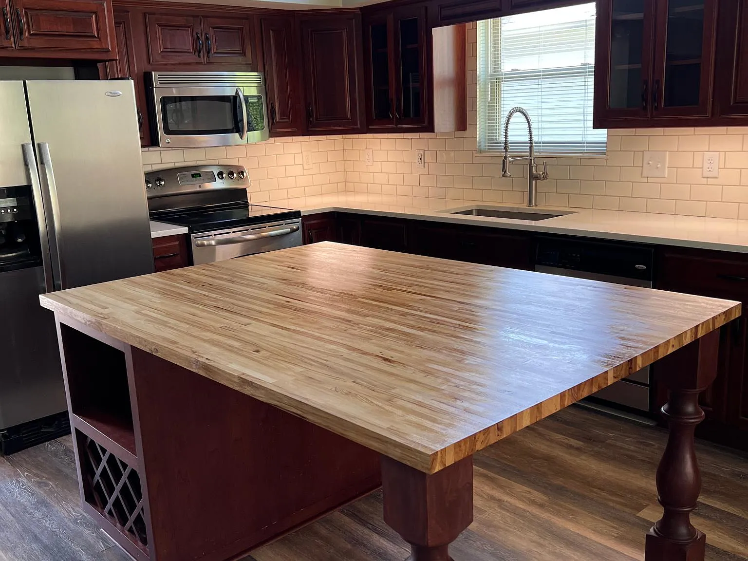 9066 Glass Chimney Ln — Photo 2
