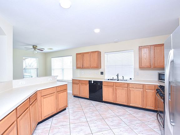 4th image of 3015 Glencullen Ln