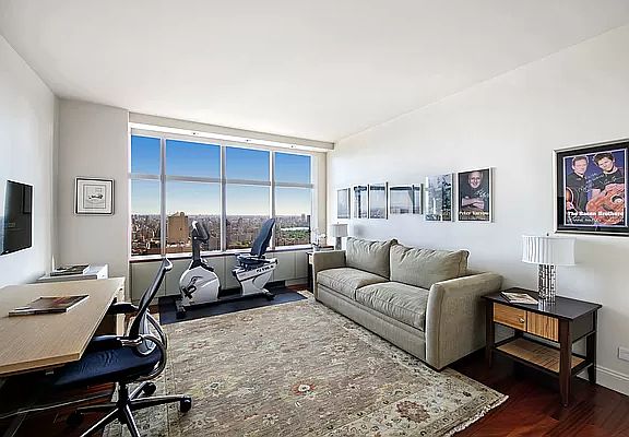 5th image of 160 W 66th St APT 53A