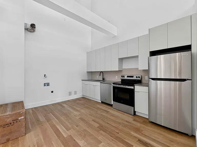 173 Tompkins Ave #4R — Photo 7