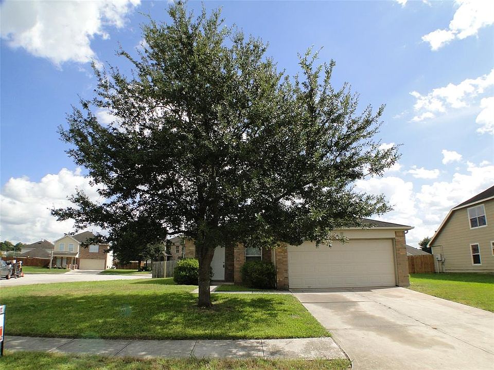 1st image of 1907 Serenata Ln