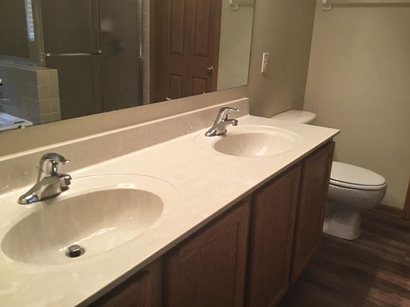 3rd image of 234 Holland Park Ln