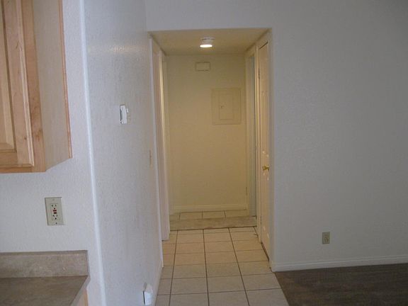 5th image of 44423 Beech Ave Suite 101