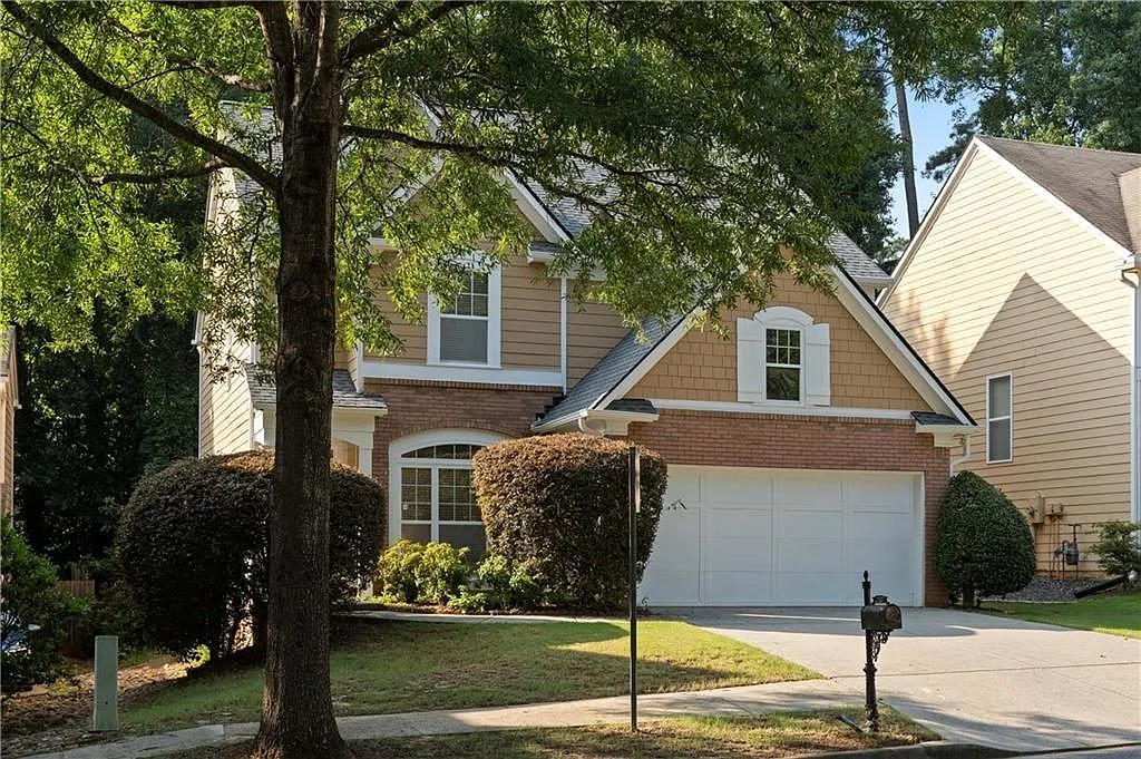 4 bed, 3.0 bath, 2238 sqft, $2,800 — Photo 2