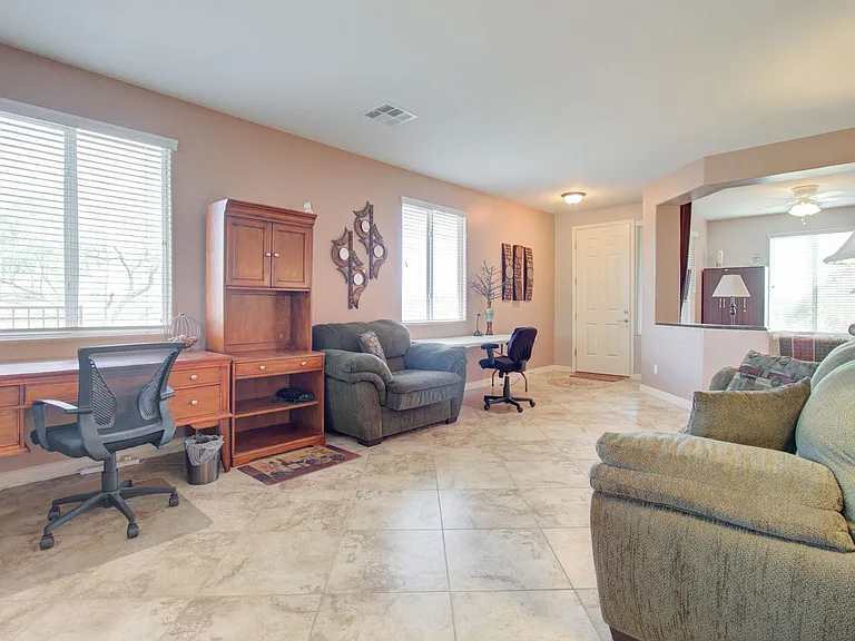 22896 W Arrow Dr — Photo 15