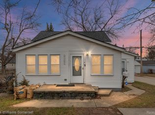 8329 Rivard Ave, Warren, MI 48089