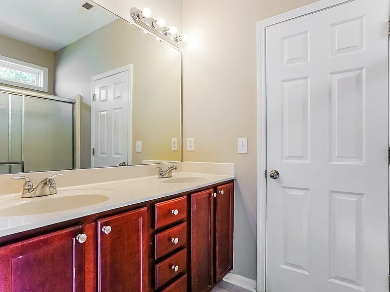 236 Haywood Ln — Photo 15