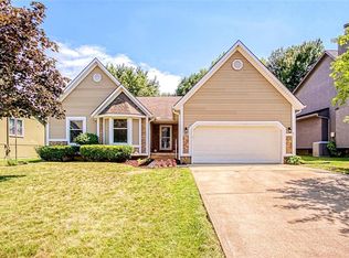 1321 E 154th Ter, Olathe, KS 66062