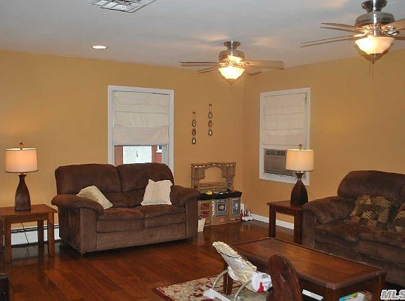 3rd image of 47 Bonnie Ln