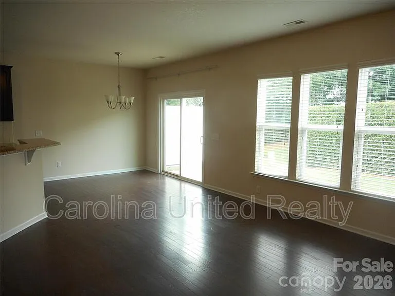 5860 Glassport Ln #504 — Photo 9