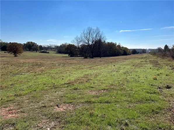 3 Kickapoo Ave, Meeker, OK 74855