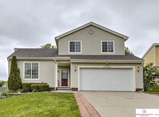 10906 Newport Ave, Omaha, NE 68164