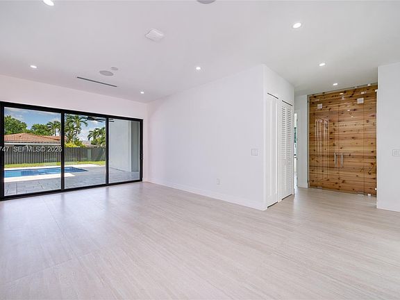 3rd image of 9951 SW 41st Ter