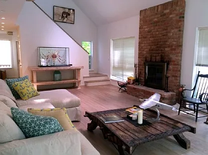 Summer Retreat in the Nw Woods - 3 Beds, 3.5 Baths - Pool — Photo 3