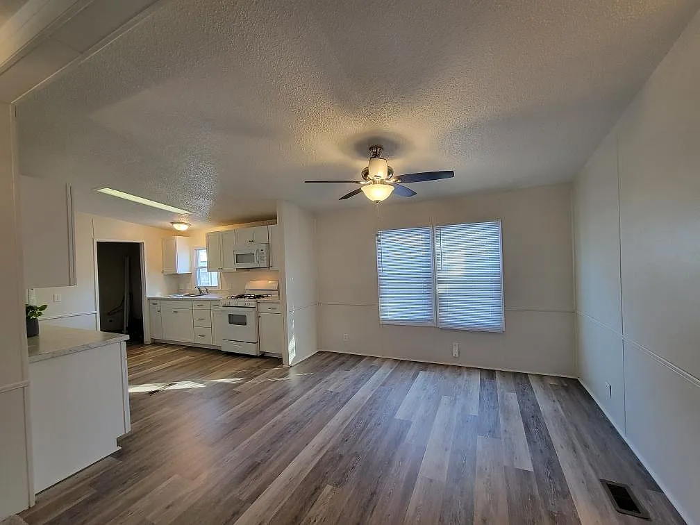 10581 Cutler Street - 1 — Photo 4