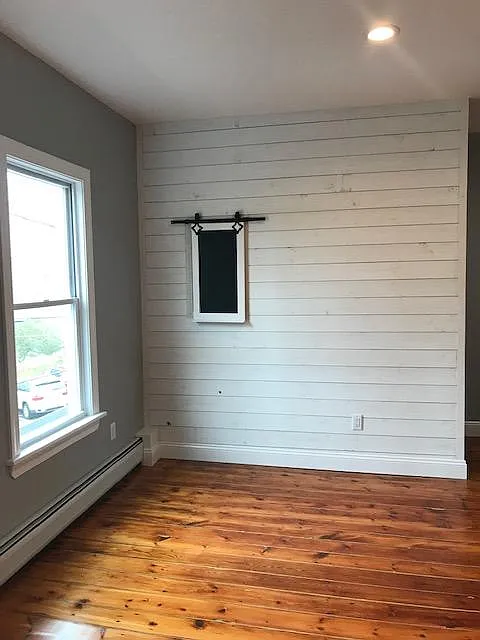 2 bed, 720 sqft, $2,450 — Photo 2