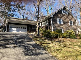 94 Valley View Rd, Chappaqua, NY 10514