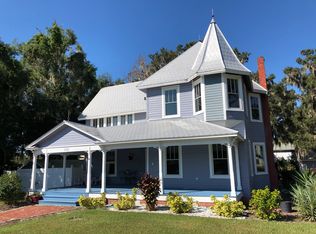 321 N New Hampshire Ave, Tavares, FL 32778