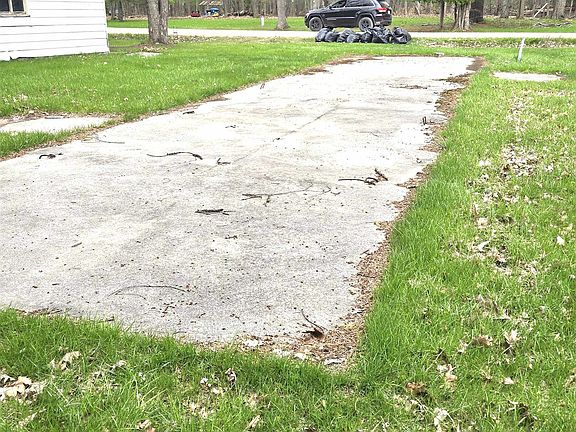 5th image of 4110 Bay View Dr