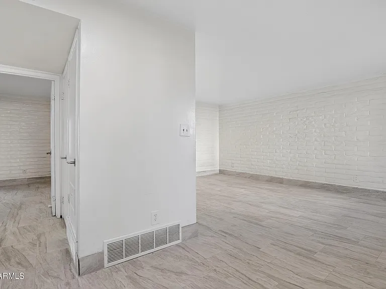 2925 N 38th St #2 — Photo 10