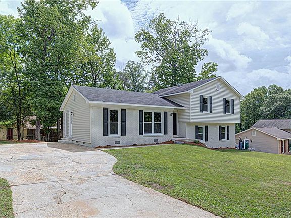 3rd image of 4302 Bridgewater Dr