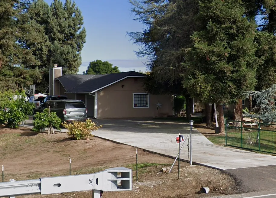 3 bed, 1900 sqft, $2,700 — Photo 2