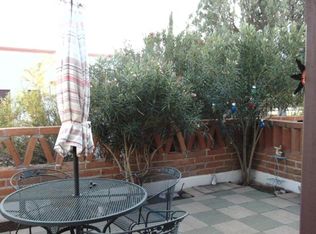 302 S Paseo Cerro, Green Valley, AZ 85614
