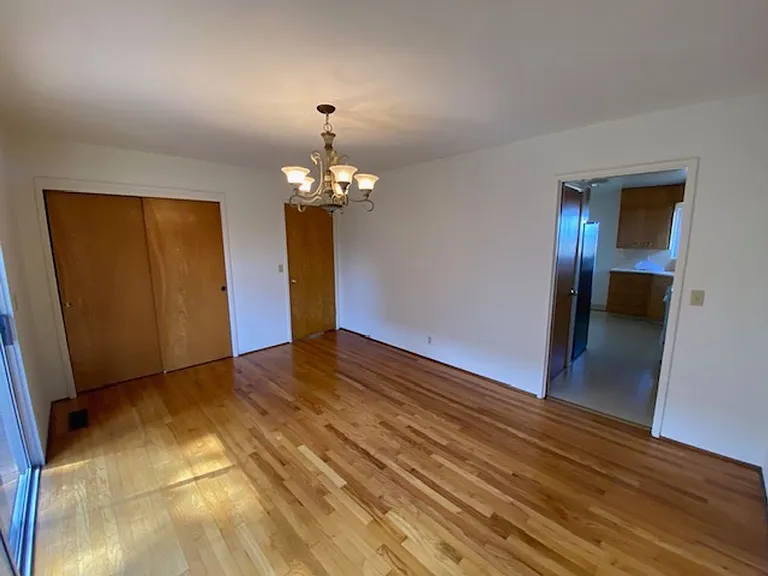 1051 Shell Ave — Photo 10