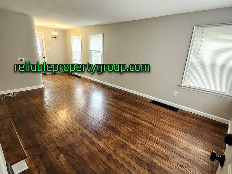 1838 Kentucky Ave — Photo 3
