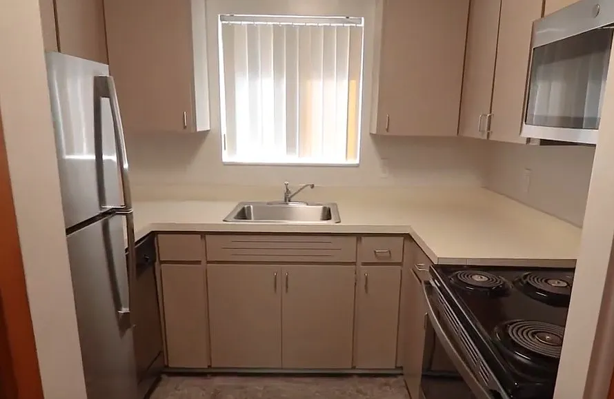 1 bed, 680 sqft, $1,315 — Photo 3