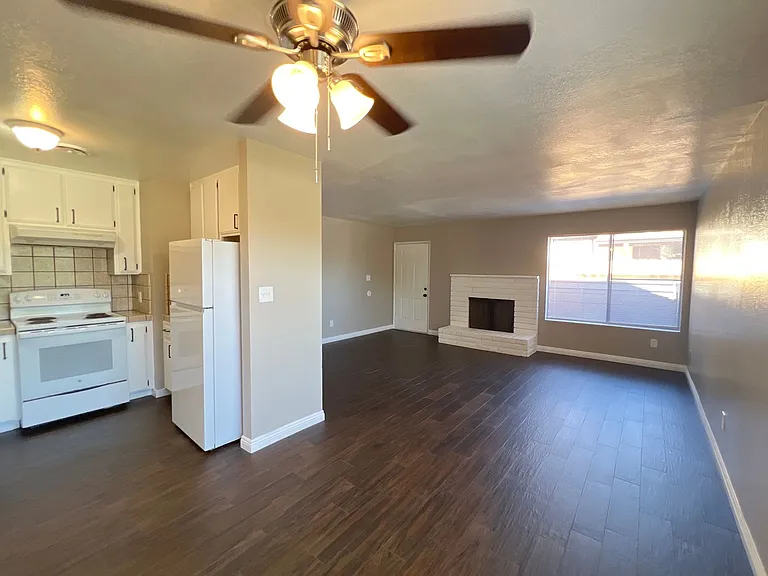 6811 Klamath Way — Photo 16