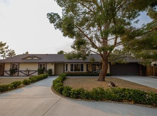 14930 Blackfoot Rd, Apple Valley, CA 92307