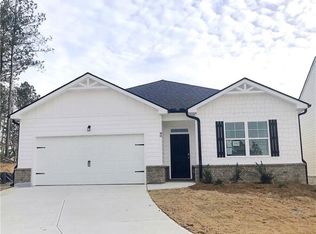 203 Champlain Rd, Hoschton, GA 30548