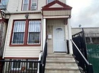 33 Emmet St, Newark, NJ 07114