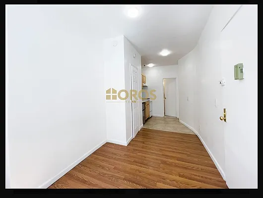 Rented by City Connections Realty | media 4