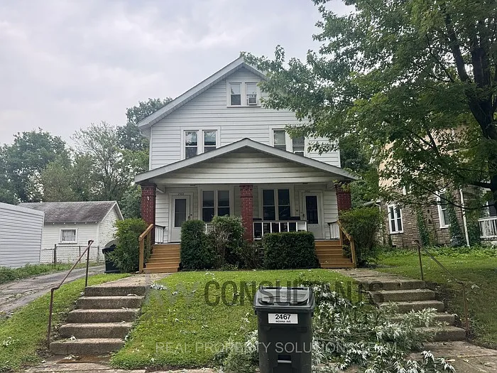 3 bed, 1.0 bath, $1,500 — Photo 2