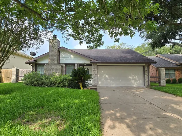 3434 Streamside Ln, Sugar Land, TX 77479