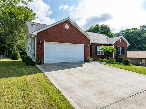 2nd image of 306 Tenn Cir