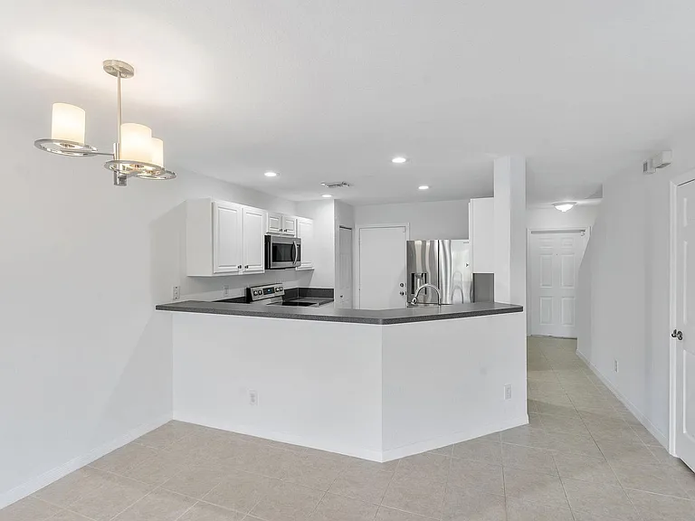 16129 Sierra Palms Dr — Photo 7