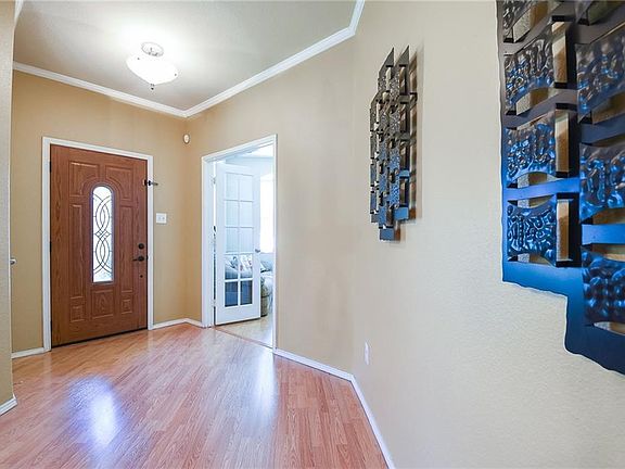 3rd image of 1724 Quail Springs Cir