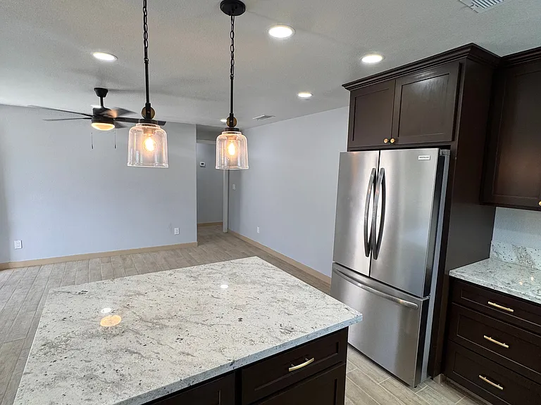 3874 E Ashlan Ave — Photo 10