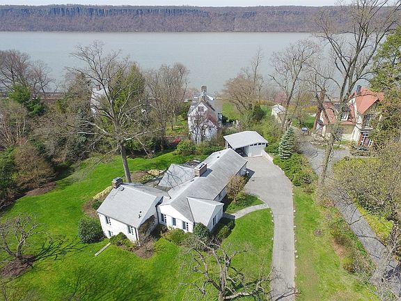 2nd image of 5475 Palisade Ave