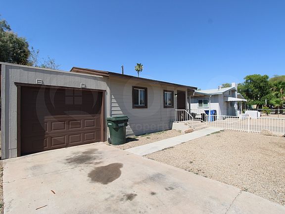 2nd image of 2202 N 23rd Pl #B