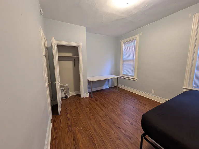 2nd Floor Bedroom B